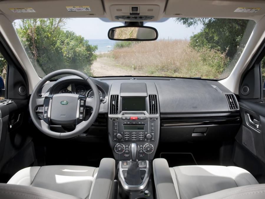  Land Rover Freelander 2 2010 года  (фото 8 из 32)